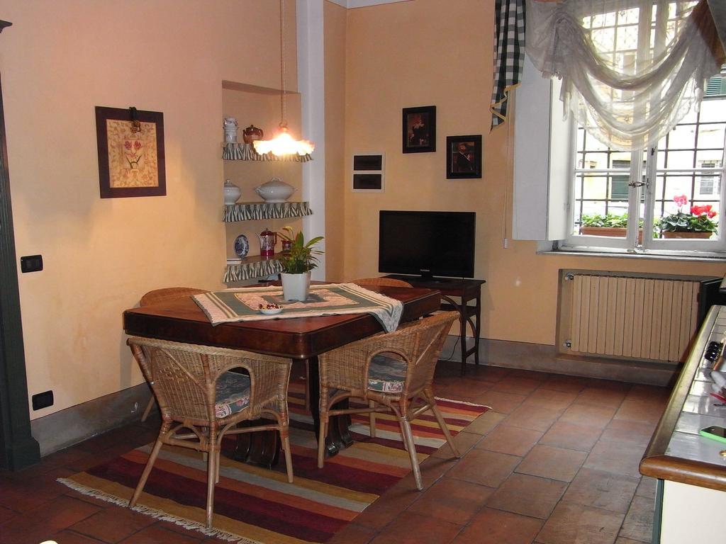 Il Nido Di Tosca Apartamento Lucca Habitación foto